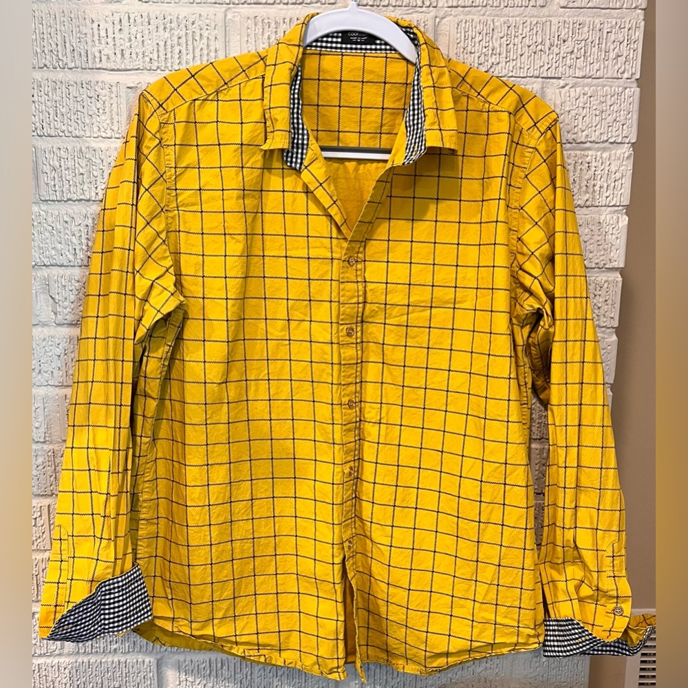 Coofandy button up dress shirt - EUC
